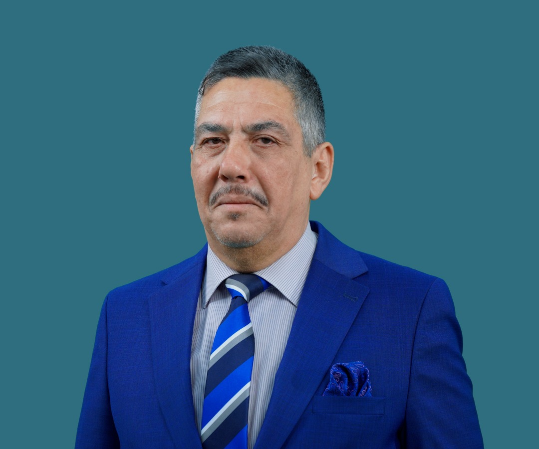 مدرس أسامة غازي مزهر فارس   الخيون