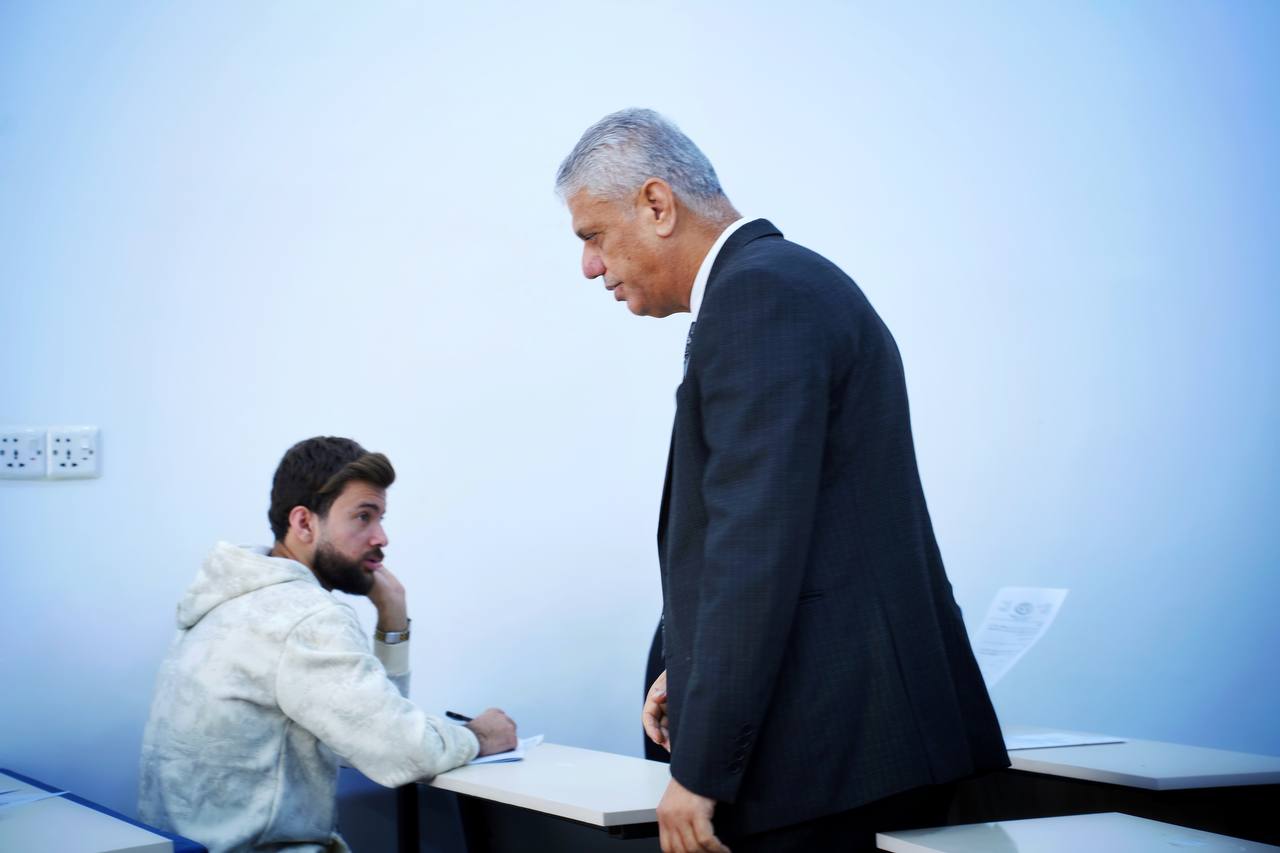 السيد رئيس الجامعه يتابع اجواء الامتحانات